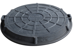 Właz tworzywowy konglomerat okrągły z zamkiem AO 600 A15 H=75 czarny / ciemnoszary